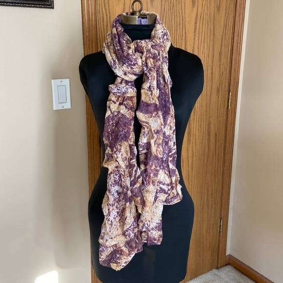 𝅺Miche Maria Floral Scarf Beige and Purple - Picture 9 of 9
